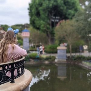 Meet your Posher, Abra